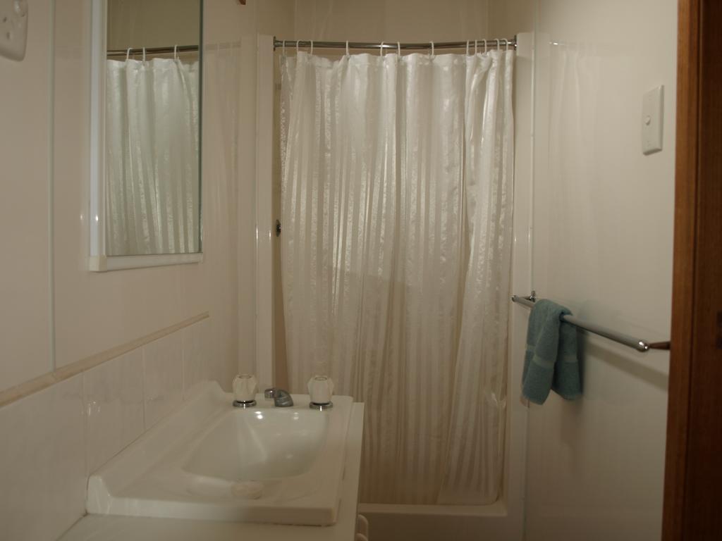 Cowra Holiday Park Zimmer foto